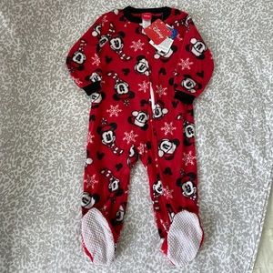 DISNEY // MICKEY & MINNIE HOLIDAY FOOTED PAJAMAS